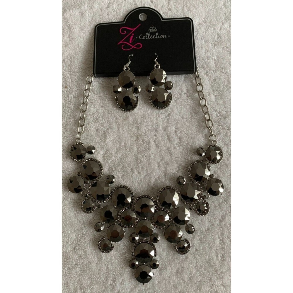 Paparazzi Zi Collection 2019- Fierce Necklace and Earring Set, Brand New Stock